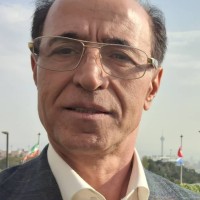 منوچهر بهنیا